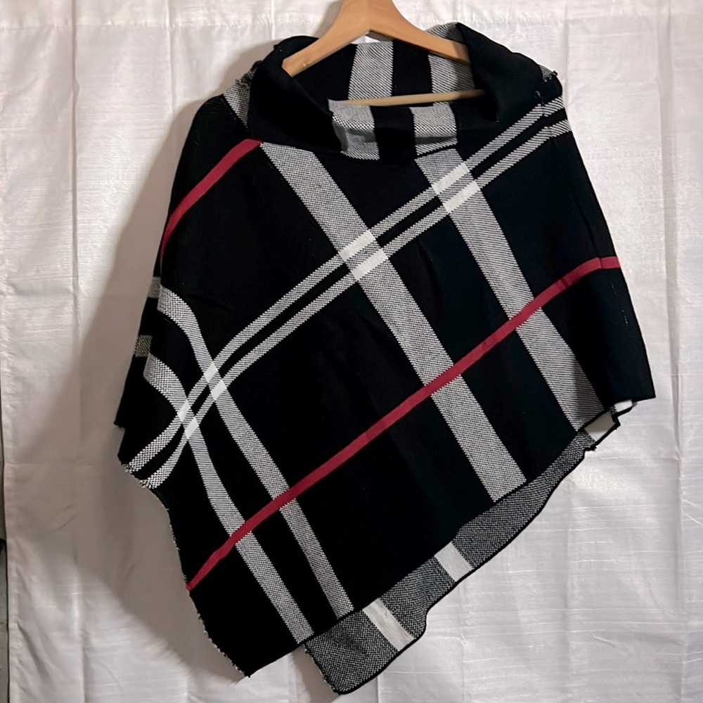 Pussycat London poncho sweater plaid black and red one size new with tags
